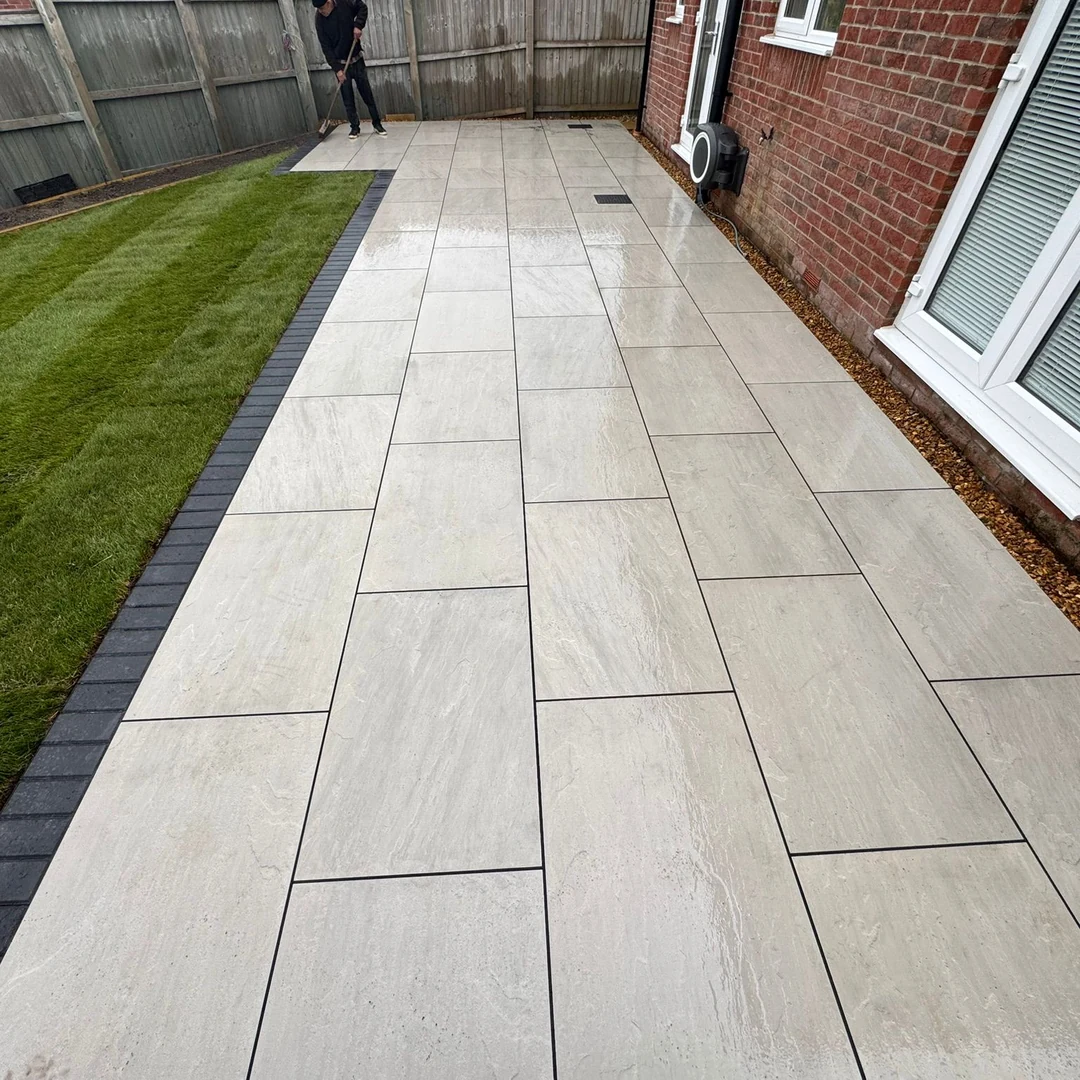 Driveway & Patio project by Stonebase Driveways Ltd in St Albans