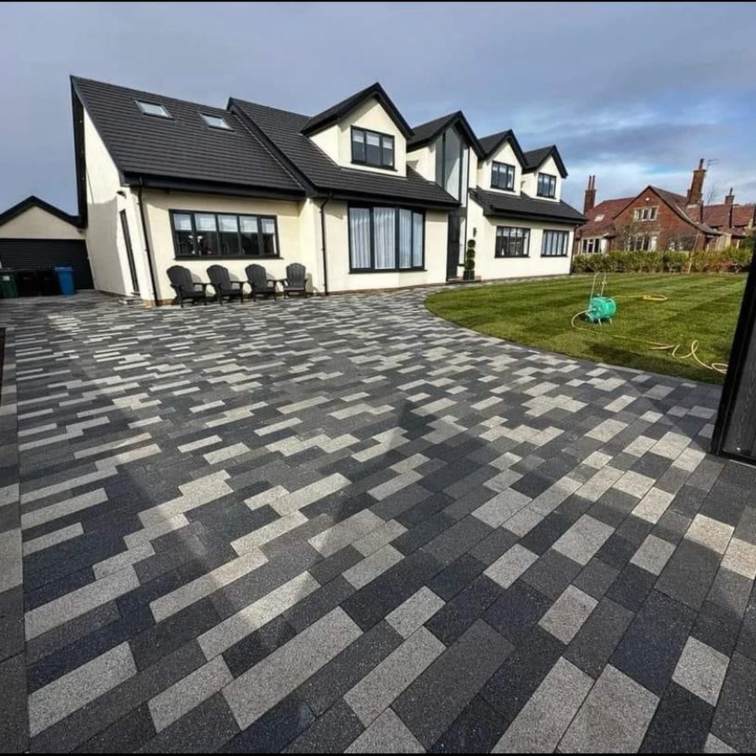 Driveway & Patio project by Stonebase Driveways Ltd in St Albans